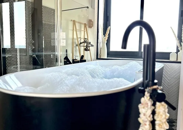 Cosy - Baignoire Balneo Et Clim