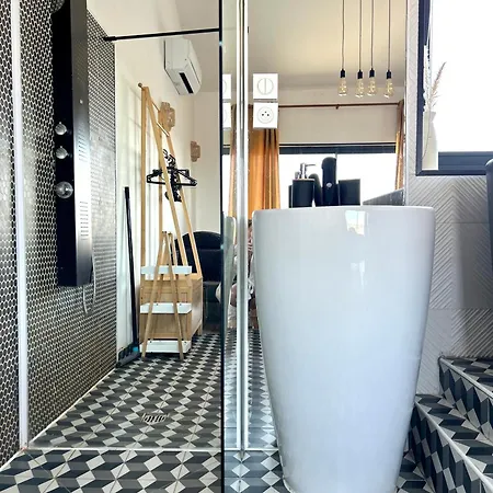 Cosy - Baignoire Balneo Et Clim