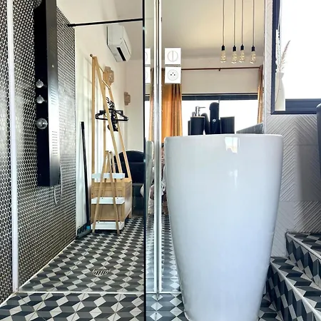 Cosy - Baignoire Balneo Et Clim 公寓 *